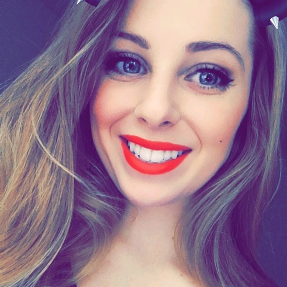 Meet your Posher, Jo - Picture 1 of 1